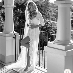 LeRose Iris lace trim maxi robe with slip